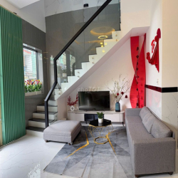 Bán nhà  cấp 4 tặng thêm 4 phòng trọ có nhà vệ sinh trong phòng