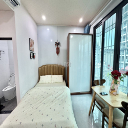 CHO THUÊ CĂN HỘ STUDIO BAN CÔNG THOÁNG NẰM NGAY LIỄU GIAI, BA ĐÌNH
