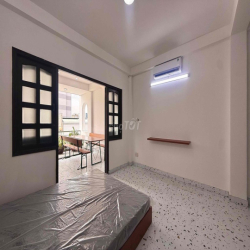 Khai Trương Penthouse 1PN Balcony Máy Giặt Riêng Gần Thảo Cầm Viên