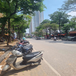 Cho Thuê cả nhà Mặt phố Nguyễn Cảnh Dị, Hoàng Mai, Hà nội. 55m, 4 tầng