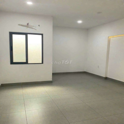 Cho thuê nguyên căn trống rộng, 4pn3wc, hxh thôg Lê Văn Thọ P9 Gò vấp 