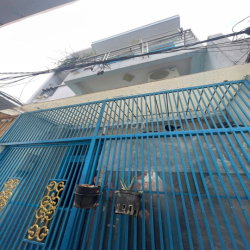 Cho thuê nhà XVNT, DT:4x10m. Trệt lửng lầu. 3PN, 2WC, 3 máy lạnh