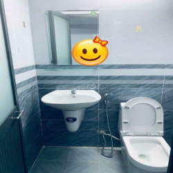 Hẻm 233 Nguyễn Văn Cừ, Trọ mới xây không chung chủ