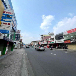 Cho thuê nhà mặt tiền đường Nguyễn Kiệm, P.9, Phú Nhuận _ Gần sân bay