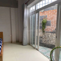 Cho Thuê Nhà 5x18 3lầu 1hầm 6pn 3wwc