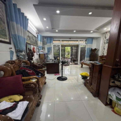 NHÀ 2TẦNG Ngang 6m HẺM XE HƠI Né Nhau ĐƯỜNG 102 LÃ XUÂN OAI