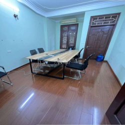 Cho thuê nhà phố Nguyễn Thị Định, Dt 60m2 x 5 tầng, mặt tiền 5m, đg 8m