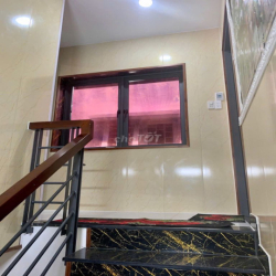 Chính chủ cho thuê nhà full nội thất, 4 PN, 4WC tại KDC Làng Sen VN