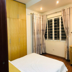 Cho thuê căn hộ  2 ngủ ở Hoàng Hoa Thám
