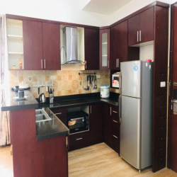 Cho thuê căn hộ  2 ngủ ở Hoàng Hoa Thám