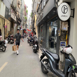 cho thuê nhà nguyên căn phố Đông Các ô chợ dừa