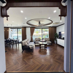 căn hộ 150 m view Hồ Tây 3 ngủ 3 vệ sinh vào ở luôn