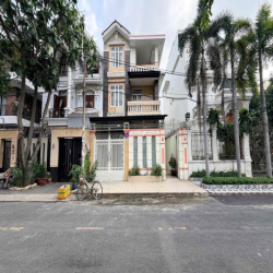 Biệt Thự Full nội thất khu Aeon Tên Lửa 10x20 hầm 3 Lầu