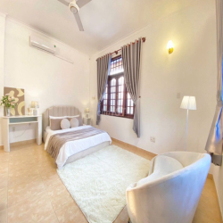 Chính chủ cho thuê biệt thự Thảo Điền, hồ bơi,đầy đủ nội thất 4000 usd