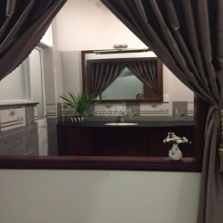 Biệt thự sân vườn 200m2 đường Dương Tử Giang, gần sông khu NVÁ, 6PN