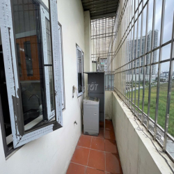 Cho thuê căn hộ 1 ngủ (40m2) Waterfront City, ban công rộng.