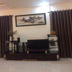 Biệt thự sân vườn 200m2 đường Dương Tử Giang, gần sông khu NVÁ, 6PN