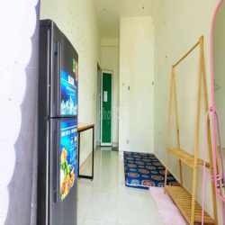 Phòng ban công full nội thất giá rẻ