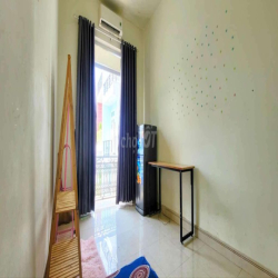 Phòng ban công full nội thất giá rẻ