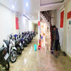 Phòng ban công full nội thất giá rẻ