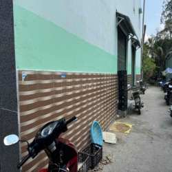 Cho thuê nhà có MB kinh doanh ngay chợ số 10