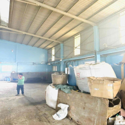 Kho Xưởng + văn phòng - sân bãi  900m2