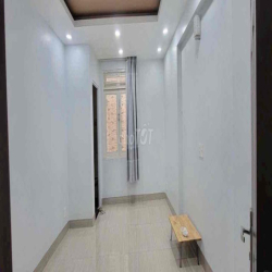 Cho thuê nhà Tân thới hiệp Q12 sát GV 250m 3PN 5wc hẻm 4m 10tr ngang 5