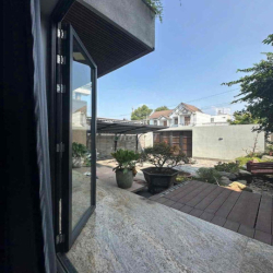 BIỆT THỰ SÂN VƯỜN CAO CẤP – NGAY TRUNG TÂM THÀNH PHỐ MỚI   (Gần Midori