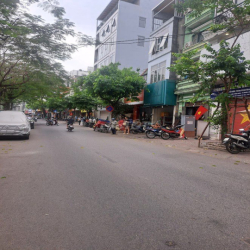 Cho thuê nhà 3 Tầng MẶT PHỐ NGUYỄN KHANG -VỊ TRÍ ĐẮC ĐỊA - KINH DOANH