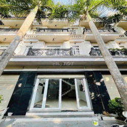 NHÀ PHỐ NGAY PICITY. TRỆT 3 LẦU 4PN 5WC ( VỊ TRÍ ĐẸP )