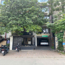 Cho Thuê Căn Hộ Dịch Vụ Studio 70m2 View Hồ Ba Mẫu, Đống Đa, Hà Nội