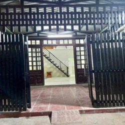 NHÀ 1 TRỆT 1 LẦU - 2PN 2WC - SÂN RỘNG - đường xe tải