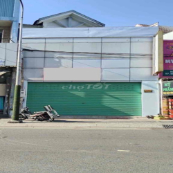 Cho thuê tầng trệt hoặc nhà nguyên căn MT đg Trần Hưng Đạo-Chợ Dĩ An 1