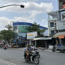Cho thuê tầng trệt hoặc nhà nguyên căn MT đg Trần Hưng Đạo-Chợ Dĩ An 1