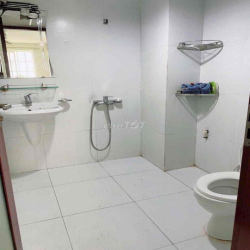 Chí Chủ Cho thuê căn hộ bình thạnh ngay hàng xanh