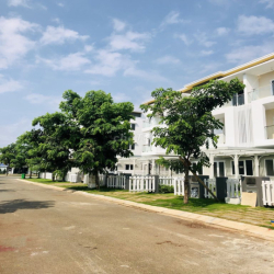 NHÀ FULL NT MELOSA KHANG ĐIỀN - BV AN NINH 24/7 - Ô TÔ NGỦ TRONG NHÀ