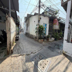 BÁN 3 PHÒNG TRỌ HẺM 108 ĐUONG CÁCH MẠNG THANG TÁM