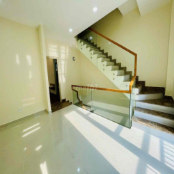 Cho thuê nhà compound Liên Phường quận 9 giá 15tr