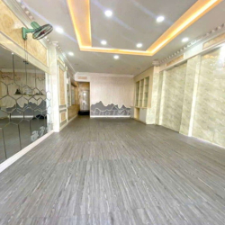 Gần ĐH Văn Lang – Nhà 4 Lầu 8PN – Kinh Doanh, Mua Bán, VP Đều Đẹp