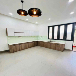 Nhà lầu 3 phòng mới KDC Nam Long 2