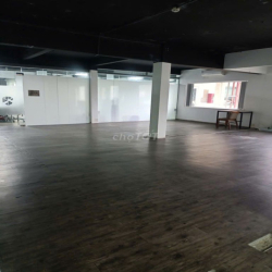 cho thuê văn phòng đẳng cấp hạng A ngay cách mạng tháng tám