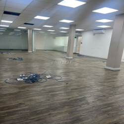 cho thuê văn phòng đẳng cấp hạng A ngay cách mạng tháng tám