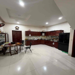 Mặt tiền đường 7.5 M ngay Châu Vĩnh Tế - 3 Tầng - 4pn - Giá 40 triệu