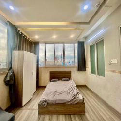 CHO THUÊ CĂN HỘ VIEW KÍNH SIU ĐẸP NẰM SÁT BÊN QUẬN 1