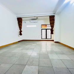 Cho Thuê nhà phố Kim Ngưu, HBT,cách ôtô 20m, ở hoặc dậy học,kd online.