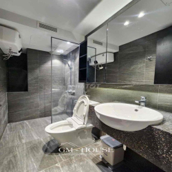 🏡CĂN HỘ CAO CẤP HỒ BƠI TRÀN VIỀN - BẢO VỆ - THANG MÁY NGAY HÀNG XANH🏡