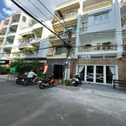 𝐍𝐇À 740/32 𝐒Ư 𝐕Ạ𝐍 𝐇𝐀𝐍𝐇  𝐏12.𝐐𝐔Ậ𝐍 10 (5m x 20m 3 LẦU)