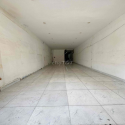 nhà cho thuê MTKD Lý Thường Kiệt Tân Bình. DT: 4m x 28m 3 tầng