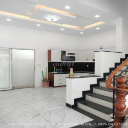 Nhà Mới 1 Trệt 3 Lầu 6x10m 4 Phòng 5 WC hẻm đường 33 Lê Văn Thịnh