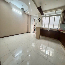 NHÀ ĐƯỜNG LAM SƠN DIỆN TÍCH: 6X20M HẦM 3 TẦNG CHO THUÊ